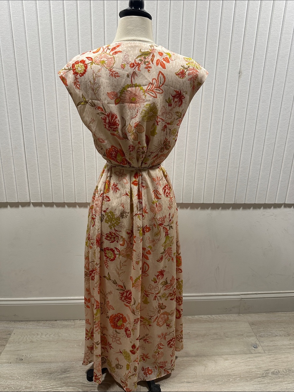 Mango Floral V-Neck Maxi Dress in Blush, Coral and Olive - Picture 5 of 12